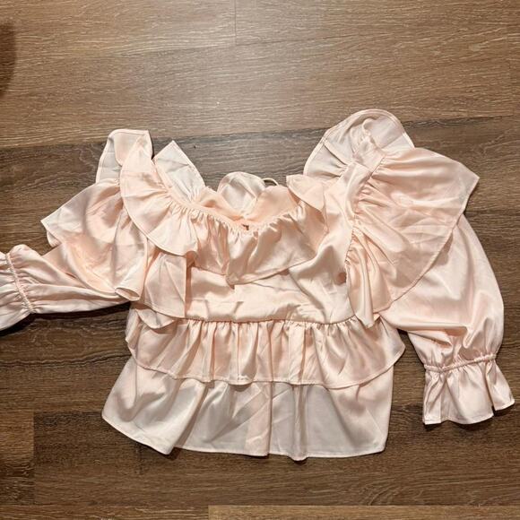 Pink ruffle blouse - Picture 3 of 3